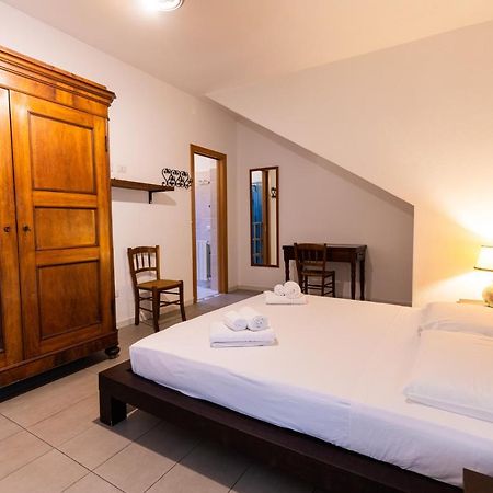Theo'S Rooms Olbia Exterior photo