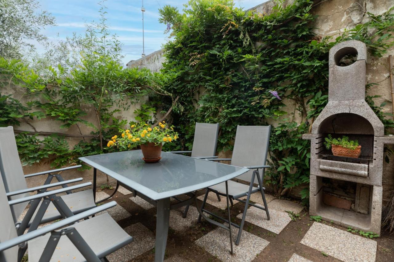 Theo'S Rooms Olbia Exterior photo